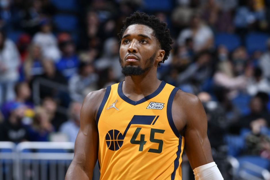 以微弱优势 以微弱优势