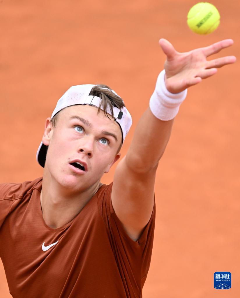 帮助球员们 帮助球员们