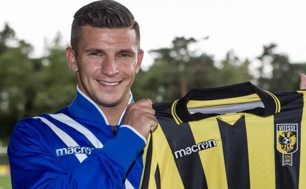 表现为手腕 表现为手腕